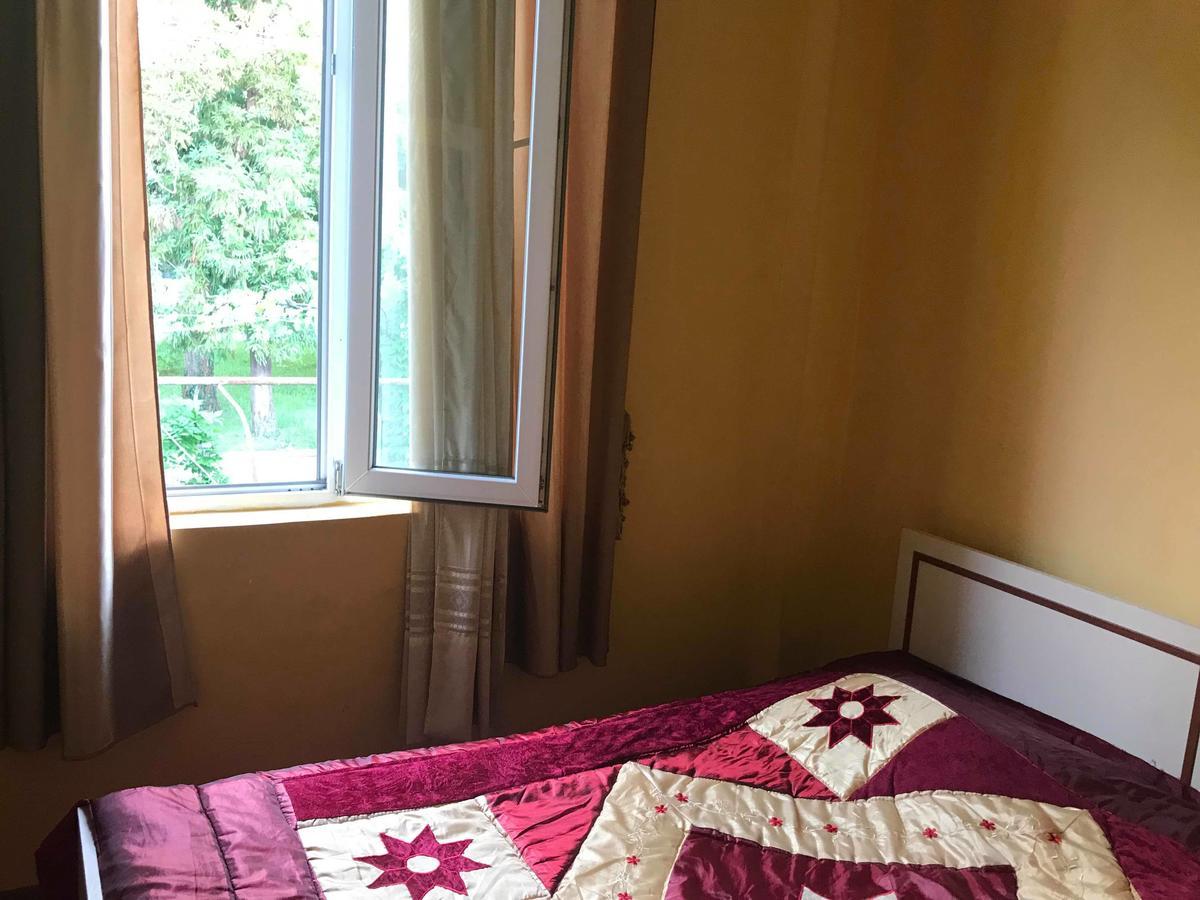 Anna Hostel Kobuleti Extérieur photo